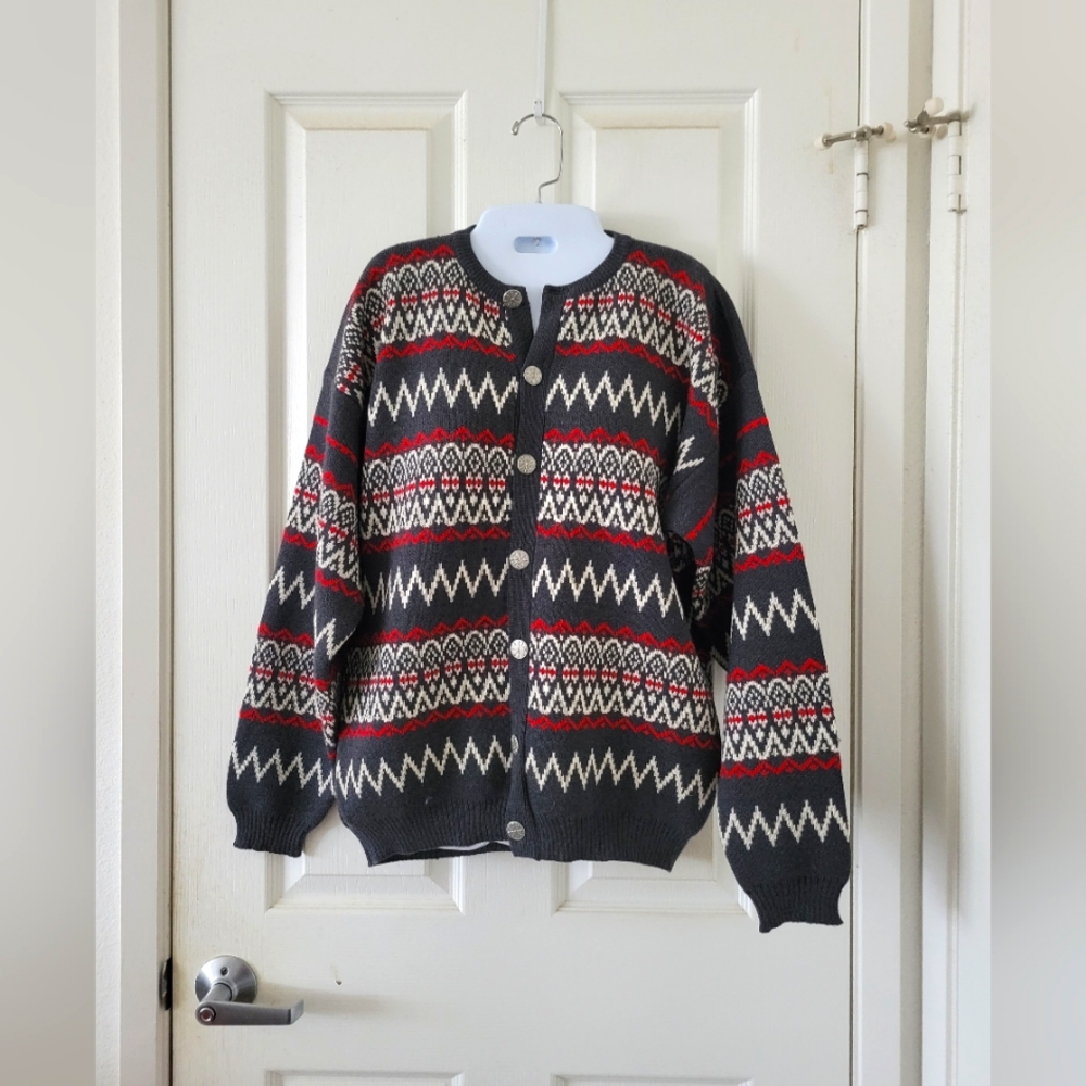 Charles Wolf | VTG Nordic Chunky 100% Wool Cardigan Sweater (SIZE L)